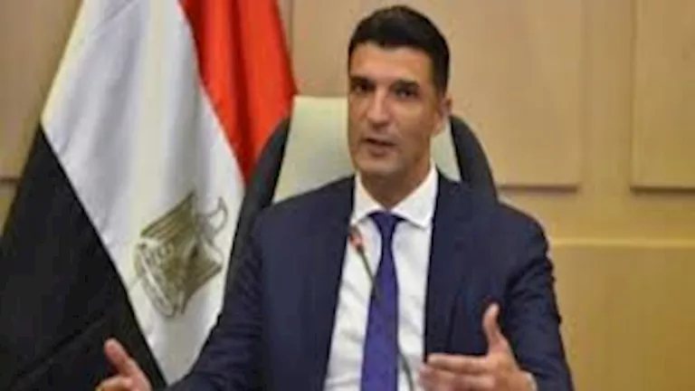 وزير الصناعة يشارك في منتدى لتعزيز توسع شركات الأدوية والصناعات الزراعية