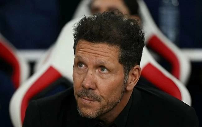 آخر تطورات تجديد عقد سيميونى مع أتلتيكو مدريد