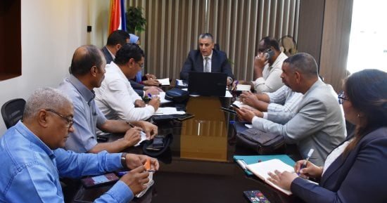 قوافل طبية مجانية بكوم أمبو وإدفو ضمن "حياة كريمة"