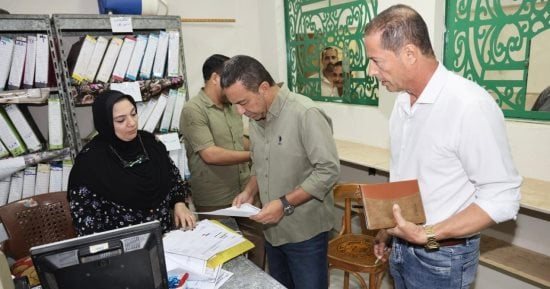 محافظ المنوفية يحيل عددًا من العاملين بوحدة شنتنا الحجر للتحقيق